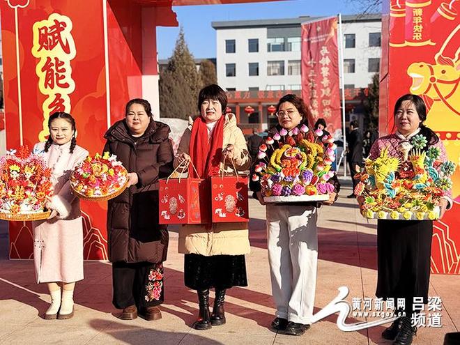 年味浓农品俏岚县供销大集搭起惠民助农桥