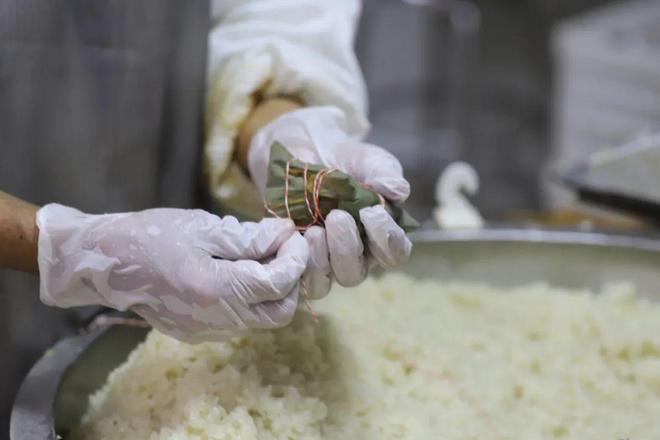 肉多料足甜咸兼备！这样的粽子谁不爱！(图4)