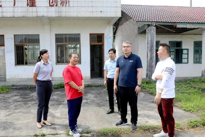 融安县委书记于福坚深入基层调研指导工作(图4)