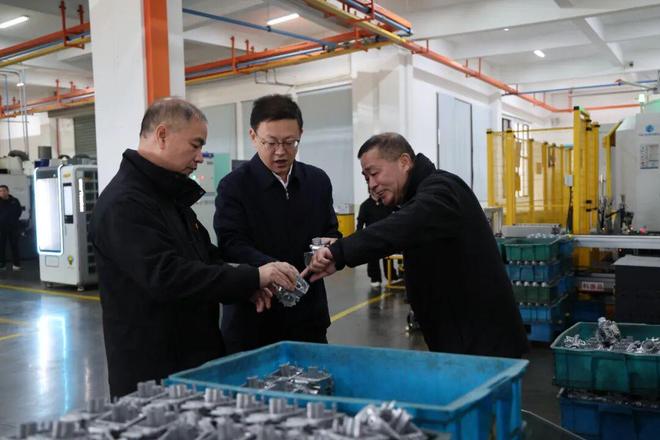 柳岳开展“四下基层”活动暨节后复工复产情况调研(图1)